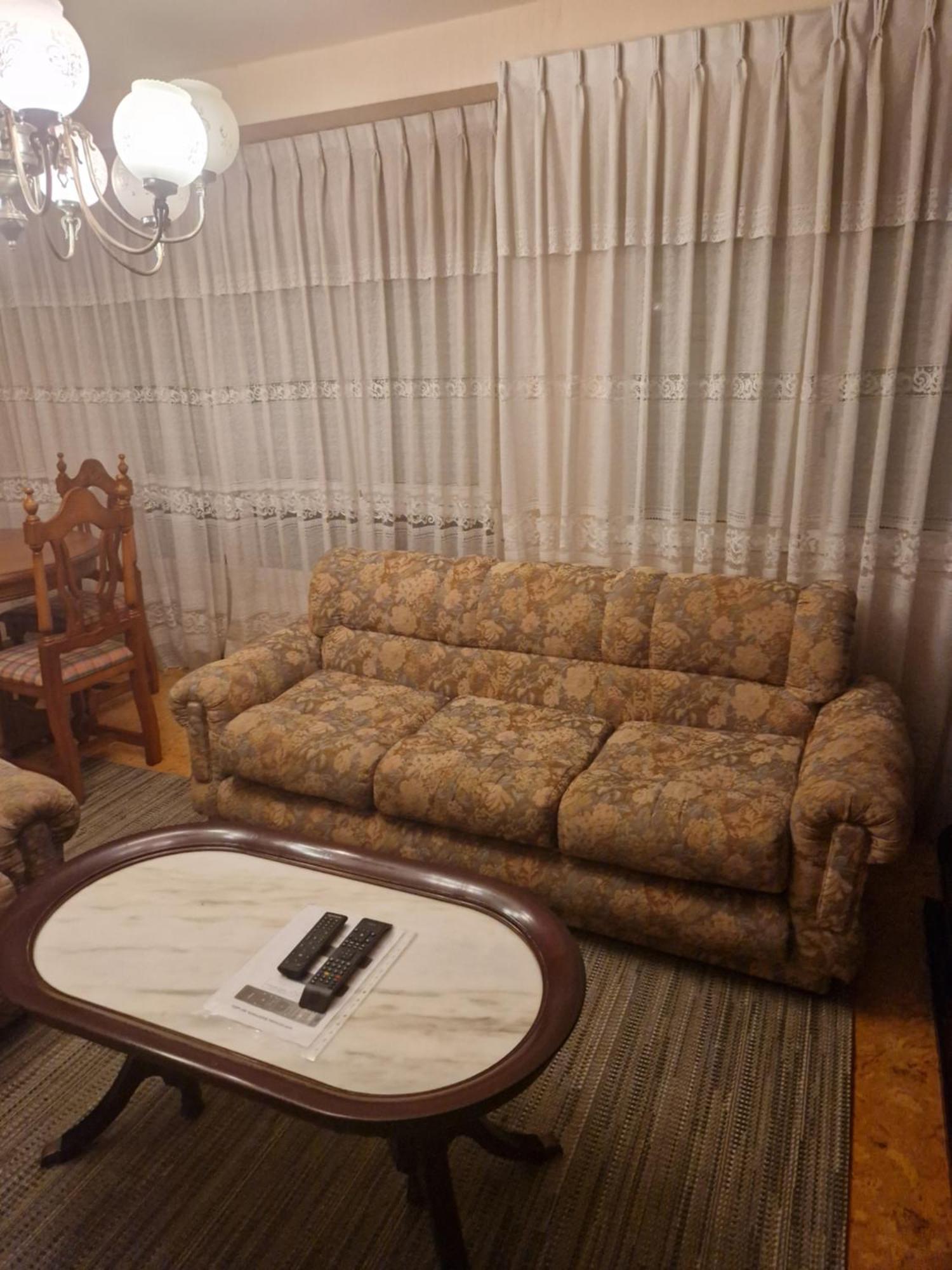 Apartamento Muy Amplio, Con Wifi Y A 12 Minutos Del Centro Gijón Exterior foto
