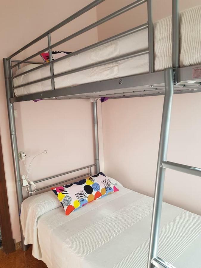 Apartamento Muy Amplio, Con Wifi Y A 12 Minutos Del Centro Gijón Exterior foto